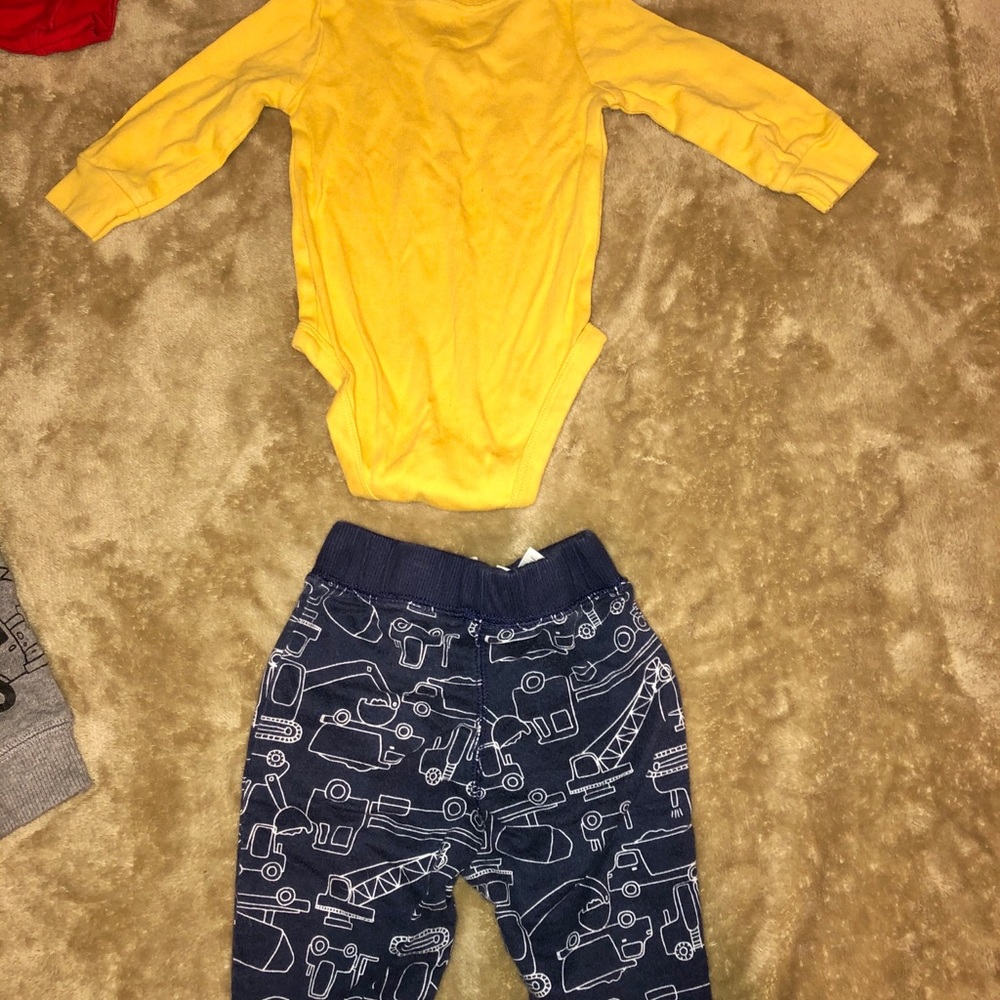 Carters Boy Set! 🚒🏗 - Picture 5 of 11